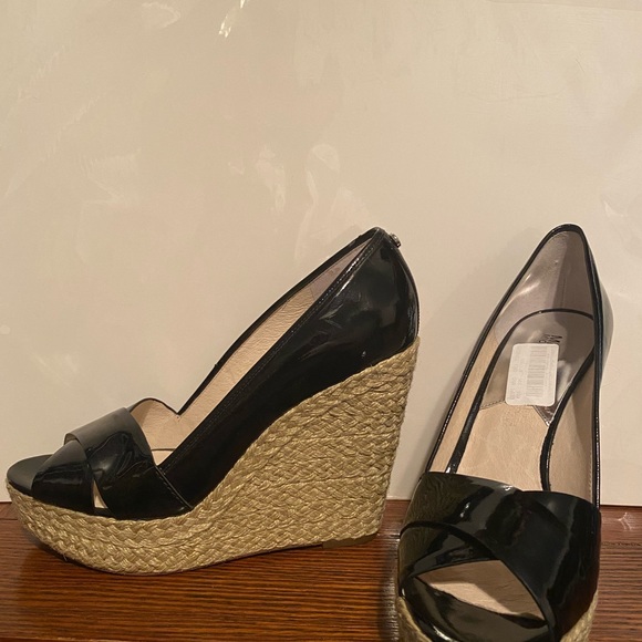 MK wedge shoes - Picture 3 of 4